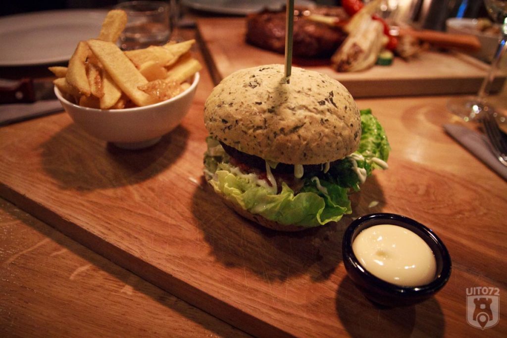 Vegetarische hamburger - Turfmarkt Alkmaar