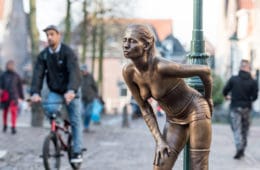 Susanne: standbeeld van Prostituee op Achterdam