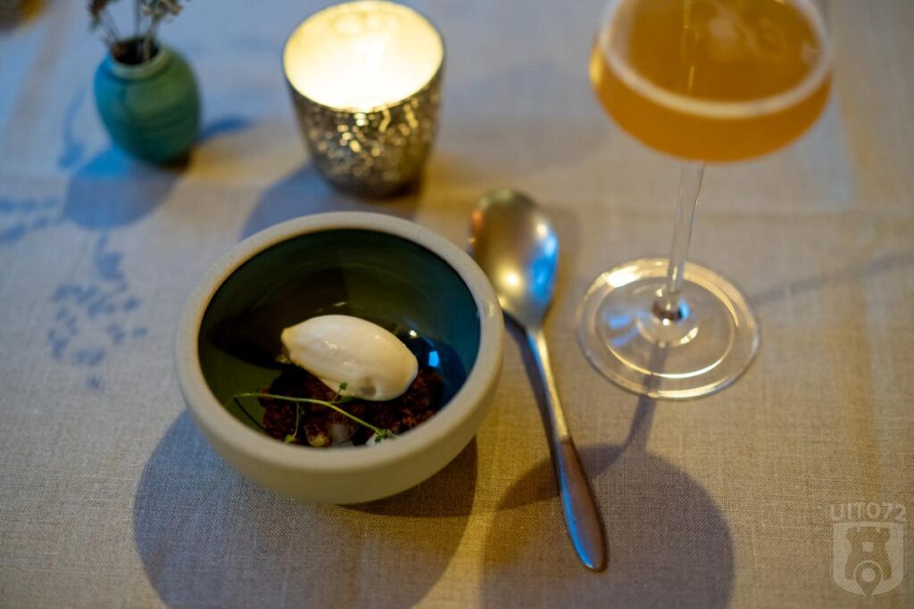 Koolrabi-ijs, meikaas en lacto-koolrabi