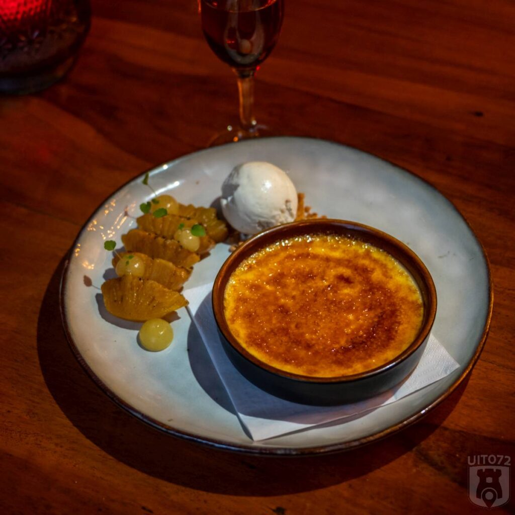 Crème brûlée | BBQ-ananas | five-spicekruiden | vanille-ijs